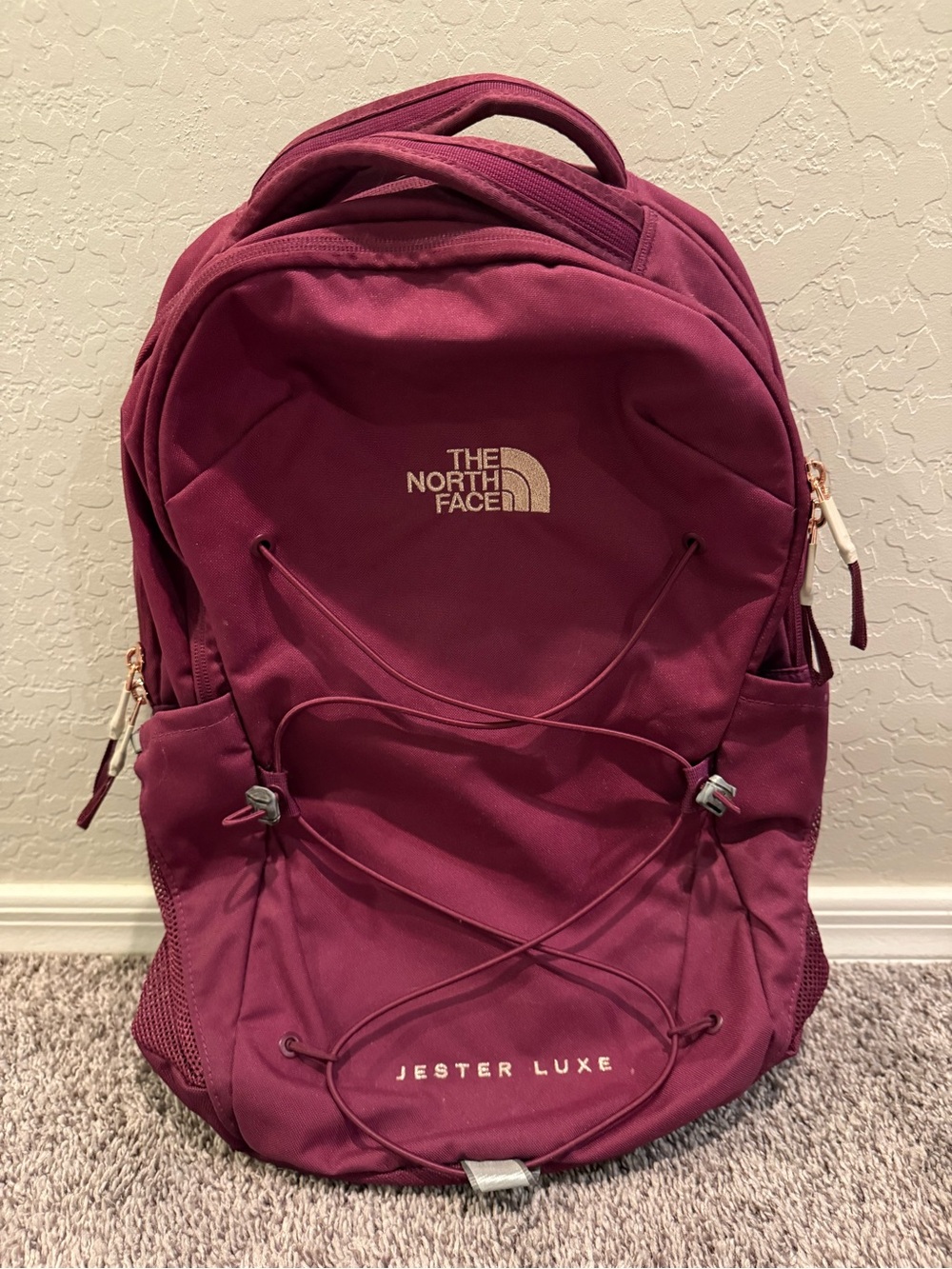 The North Face Jester Luxe Backpack - Burgundy